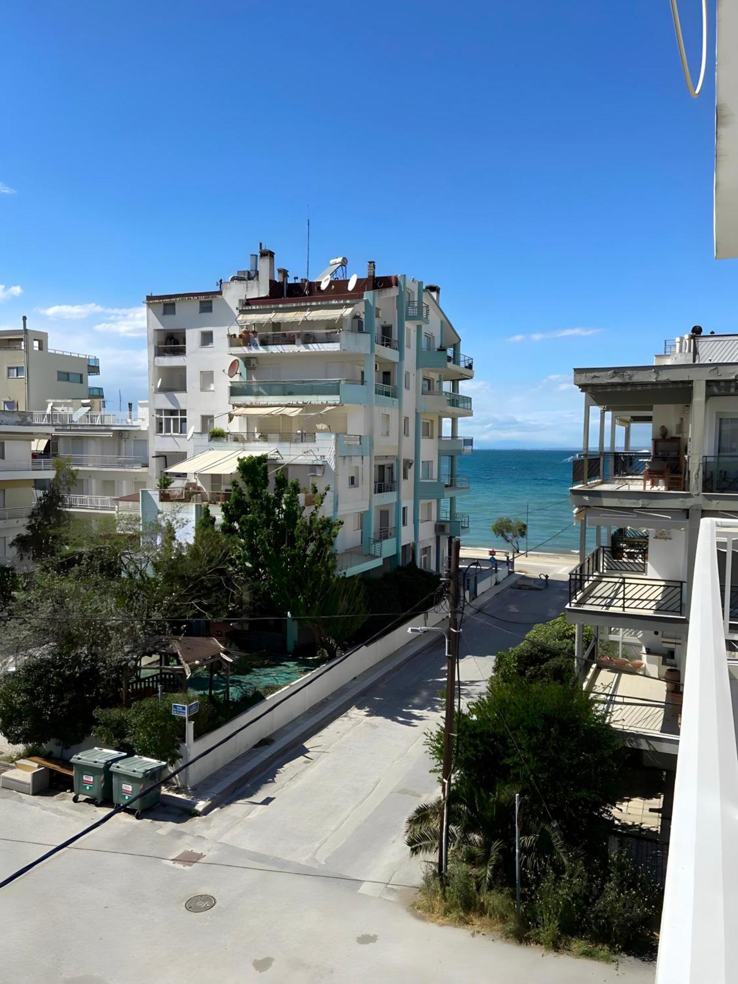 Nouri Schoene Wohnung In Direkter Strandnaehe, Schnelles Internet, Freies Parken, Nahe Flughafen Peraía Exteriör bild